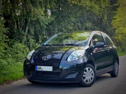 Schwarz Gebraucht 2009 Toyota Yaris Kleinwagen | 2.800 € (Fairer Preis)