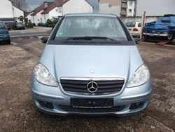Blau Gebraucht 2006 Mercedes A160 Limousine | 3.100 € (Teuer)