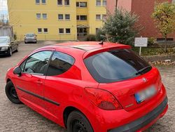 Rot Gebraucht 2009 Peugeot 207 Kleinwagen | 1.699 € (Guter Preis)