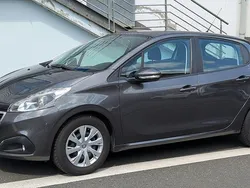 Grau Gebraucht 2018 Peugeot 208 Active Kleinwagen | 6.900 € (Guter Preis)
