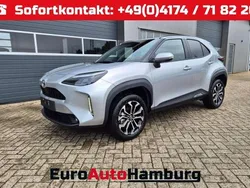 Shimmering silver metallic Neu 2025 Toyota Yaris Kleinwagen | 28.090 € (Guter Preis)