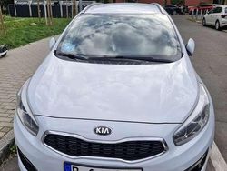 Weiß Gebraucht 2016 Kia Ceed Spirit Kombi | 7.299 € (Guter Preis)