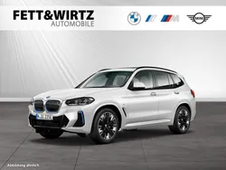 Mineralweiss metallic Gebraucht 2024 BMW iX3 M Sport SUV | 51.888 € (Guter Preis)
