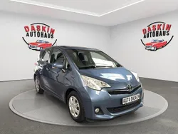 Blau Gebraucht 2013 Toyota Verso-S Club Van / Kleinbus | 6.800 € (Fairer Preis)