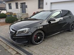Schwarz Gebraucht 2015 Mercedes A180 AMG line Kleinwagen | 16.950 € (Fairer Preis)