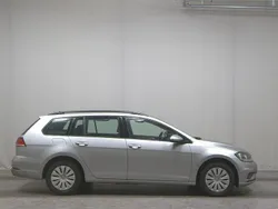 Tungsten silver metallic Gebraucht 2019 VW Golf VII Trendline Kombi | 9.950 € (Guter Preis)