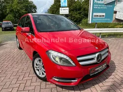 Rot Gebraucht 2013 Mercedes B200 Van / Kleinbus | 6.999 € (Teuer)