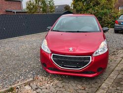 Rot Gebraucht 2014 Peugeot 208 Access Kleinwagen | 3.199 € (Fairer Preis)