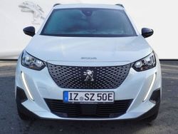Weiß Gebraucht 2023 Peugeot e-2008 Allure SUV | 23.890 € (Fairer Preis)
