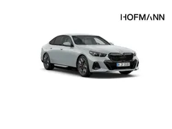 M brooklyn grau metallic Neu 2025 BMW 530e M Sport Limousine | 73.250 € (Teuer)