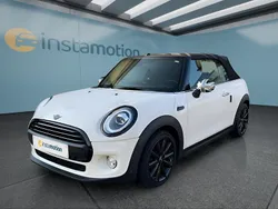 Weiß Gebraucht 2019 Mini ONE Kleinwagen | 17.899 €