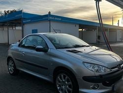 Silber Gebraucht 2001 Peugeot 206 CC Cabrio | 2.200 € (Fairer Preis)