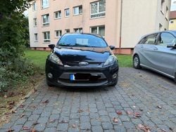 Schwarz Gebraucht 2012 Ford Fiesta Kleinwagen | 3.000 €