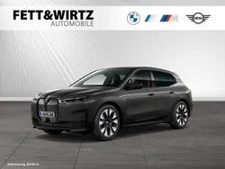 Sophistograu brillanteffekt Gebraucht 2022 BMW iX Shadowline SUV | 47.500 €
