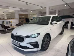 Weiß Neu 2025 Skoda Scala Drive Kleinwagen | 26.799 € (Teuer)