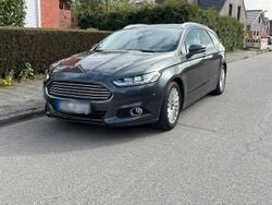 Grau Gebraucht 2015 Ford Mondeo Titanium Kombi | 9.999 €
