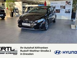 Schwarz (phantom black) Gebraucht 2024 Hyundai i20 Trend Kleinwagen | 19.980 € (Fairer Preis)