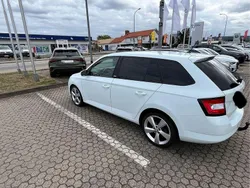 Weiß Gebraucht 2016 Skoda Fabia Joy Kombi | 12.333 € (Fairer Preis)