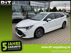 Schneeweiß Gebraucht 2021 Toyota Corolla Team Kombi | 21.290 € (Superpreis)