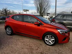Orange valencia Gebraucht 2022 Renault Clio V Equilibre Limousine | 12.890 € (Fairer Preis)