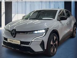 Grau Gebraucht 2023 Renault Mégane Equilibre Limousine | 28.980 € (Etwas zu teuer)