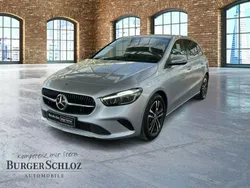 Silber Gebraucht 2024 Mercedes B200 Van / Kleinbus | 31.800 € (Etwas zu teuer)