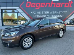 Oak brown (p) Gebraucht 2017 Subaru Outback Comfort SUV | 22.990 € (Teuer)