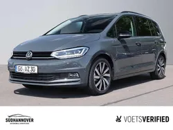 Delfingrau metallic Gebraucht 2025 VW Touran Highline Van / Kleinbus | 49.998 €