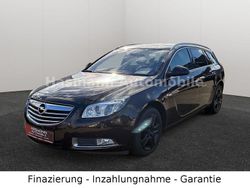 Braun Gebraucht 2012 Opel Insignia Innovation Kombi | 8.999 € (Teuer)