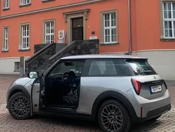 Gebraucht 2025 Mini Cooper Kleinwagen | 26.750 € (Superpreis)