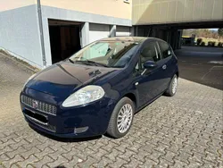 Blau Gebraucht 2009 Fiat Punto Kleinwagen | 2.899 € (Fairer Preis)