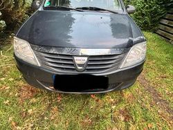 Grau Gebraucht 2009 Dacia Logan Kombi | 1.700 €