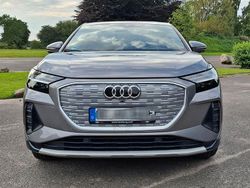 Silber Gebraucht 2021 Audi Q4 e-tron Ambiente SUV | 23.950 € (Guter Preis)