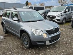 Grau Gebraucht 2012 Skoda Yeti Ambition SUV | 2.800 € (Superpreis)