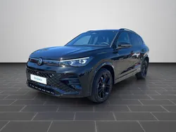 Grenadillschwarz metallic (metallic) Gebraucht 2025 VW Tiguan R-line SUV | 52.980 € (Superpreis)