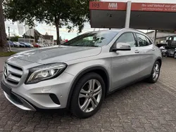 Silber Gebraucht 2015 Mercedes GLA180 SUV | 14.750 € (Fairer Preis)