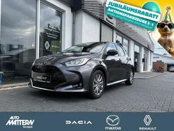 Grau Gebraucht 2023 Mazda 2 Limousine | 24.990 € (Teuer)