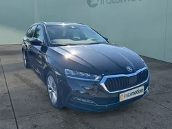 Schwarz Gebraucht 2024 Skoda Octavia Style Kombi | 32.610 € (Fairer Preis)