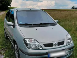 Silber Gebraucht 2002 Renault Scénic Van / Kleinbus | 3.300 €