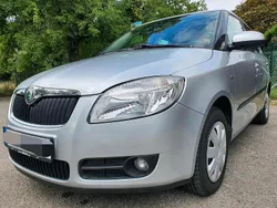 Silber Gebraucht 2011 Skoda Fabia Limousine | 3.999 € (Fairer Preis)