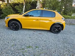 Gelb Gebraucht 2020 Peugeot e-208 GT Kleinwagen | 13.850 € (Guter Preis)