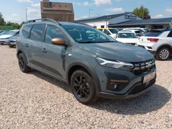 Grau Gebraucht 2024 Dacia Jogger Extreme Limousine | 18.990 € (Guter Preis)