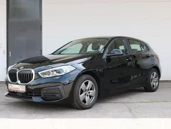 Schwarz Gebraucht 2022 BMW 118 Advantage Kleinwagen | 19.690 € (Fairer Preis)