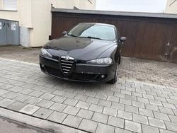 Schwarz Gebraucht 2005 Alfa Romeo 147 Impression Kleinwagen | 1.950 € (Fairer Preis)