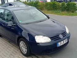 Blau Gebraucht 2004 VW Golf V Sportline Limousine | 1.999 € (Fairer Preis)