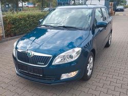 Blau Gebraucht 2014 Skoda Fabia Kombi | 3.200 € (Fairer Preis)