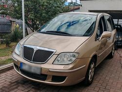Beige Gebraucht 2006 Lancia Phedra Van / Kleinbus | 1.800 €