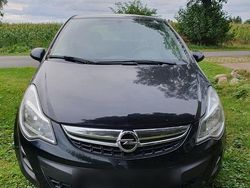 Schwarz Gebraucht 2012 Opel Corsa Kombi | 3.700 € (Guter Preis)