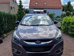 Braun Gebraucht 2015 Hyundai ix35 Classic SUV | 10.000 € (Fairer Preis)