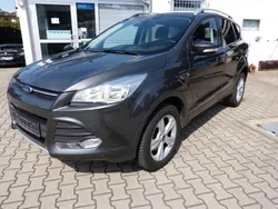 Grau Gebraucht 2016 Ford Kuga SYNC Edition SUV | 16.790 € (Fairer Preis)